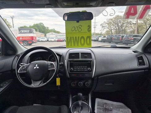 Used 2014 Mitsubishi Outlander Sport ES FWD image 9