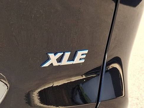 Certified 2023 Toyota RAV4 XLE FWD image 30