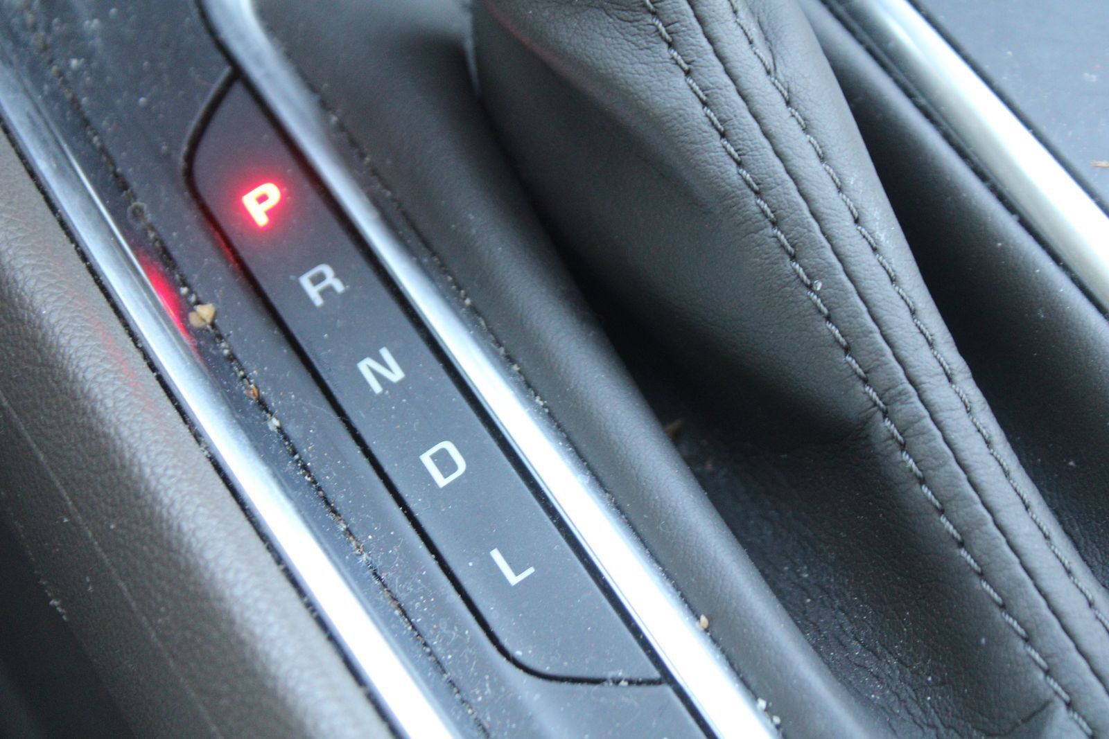 Used 2020 Chevrolet Traverse LT FWD image 39