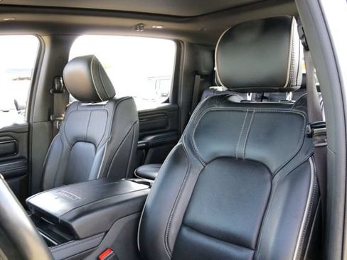 Used 2022 RAM 1500 Limited AWD/4WD image 11