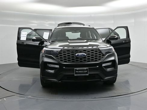 Certified 2022 Ford Explorer ST-Line w/ Class IV Trailer Tow Package image 32