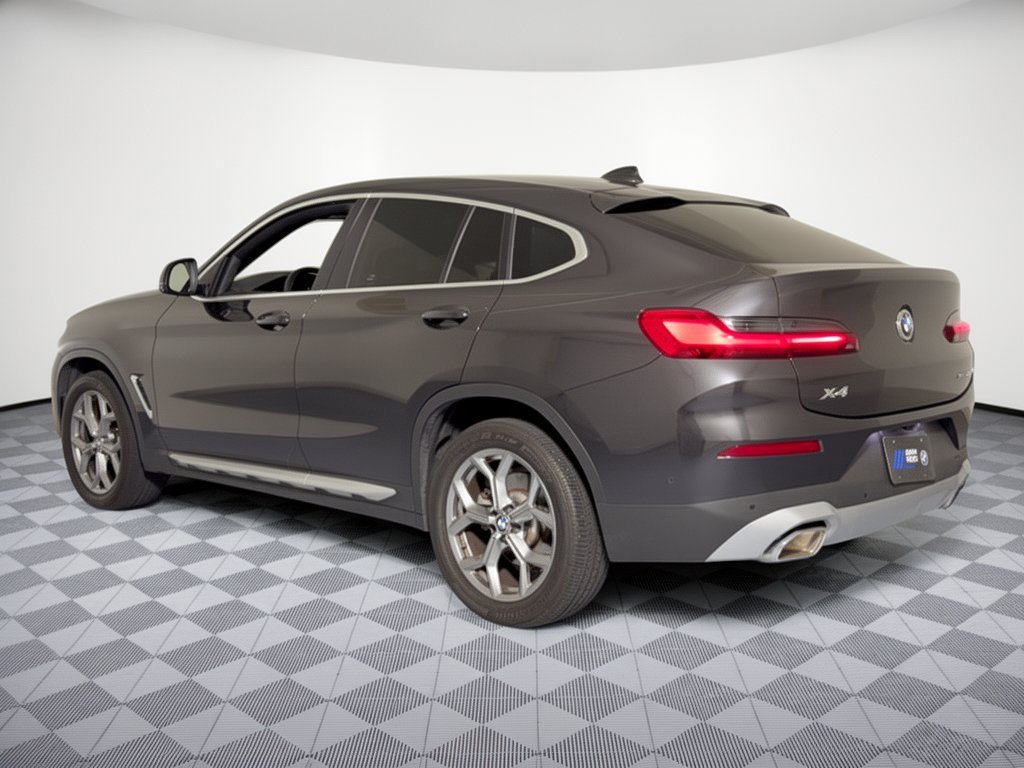 Used 2025 BMW X4 xDrive30i AWD/4WD image 3