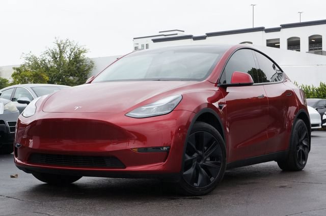 Used 2024 Tesla Model Y Long Range AWD/4WD image 1