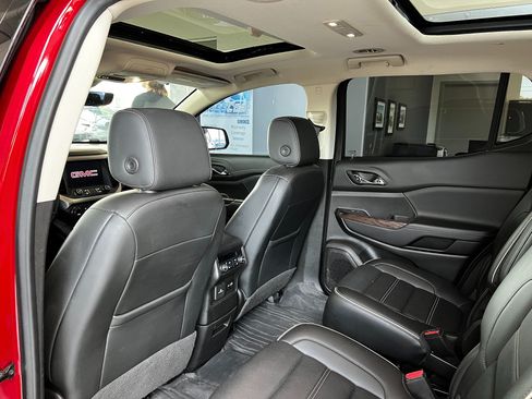 Used 2021 GMC Acadia Denali w/ GMC Pro Grade Package AWD/4WD image 21