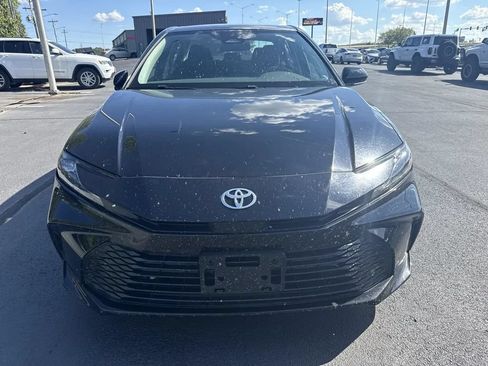 Used 2025 Toyota Camry LE FWD image 6