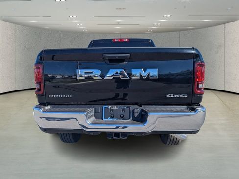 New 2026 RAM 2500 Big Horn AWD/4WD image 6
