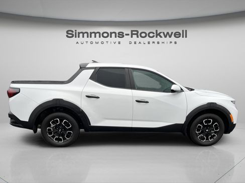 Used 2024 Hyundai Santa Cruz SE image 8