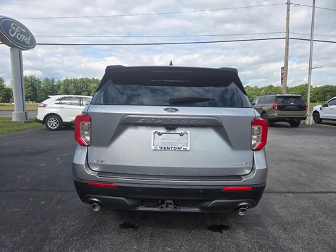 Used 2023 Ford Explorer XLT w/ Equipment Group 202A AWD/4WD image 7