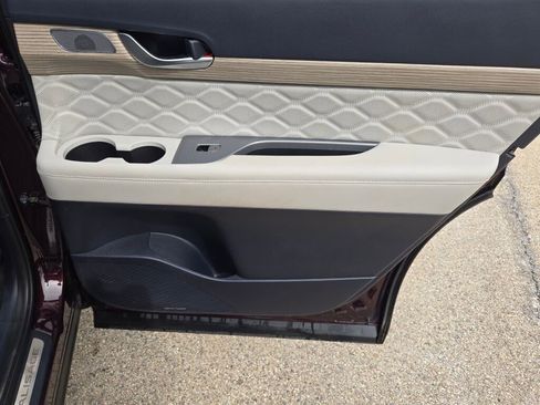 Used 2022 Hyundai Palisade Calligraphy image 8