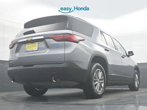 Used 2023 Chevrolet Traverse LT image 33