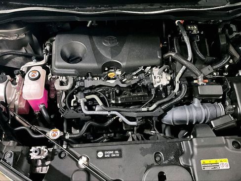 Used 2023 Toyota Sienna XLE w/ XLE Plus Package FWD image 31