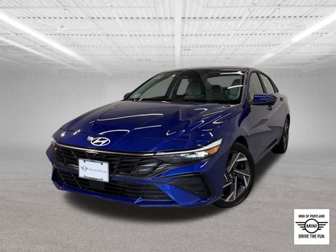 Used 2024 Hyundai Elantra Limited FWD image 1