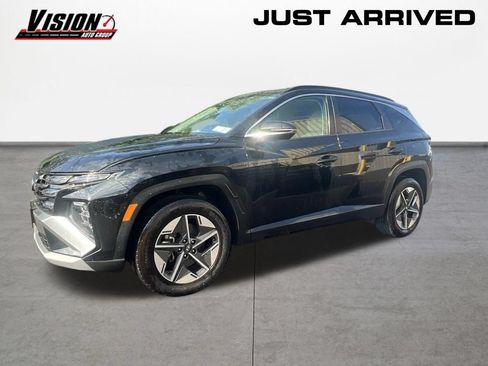 Certified 2025 Hyundai Tucson SEL AWD/4WD image 1