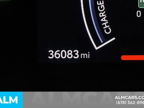 Used 2025 Toyota Camry SE image 56