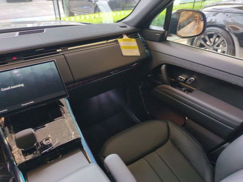 New 2026 Land Rover Range Rover Sport SE AWD/4WD image 27