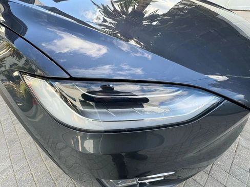 Used 2018 Tesla Model X 100D AWD/4WD image 32