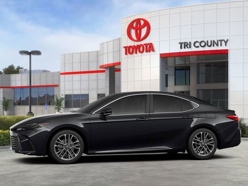 New 2026 Toyota Camry XLE AWD/4WD image 3
