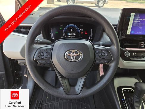 Used 2026 Toyota Corolla LE FWD image 28
