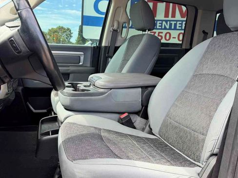 Used 2019 RAM 1500 Big Horn AWD/4WD image 19