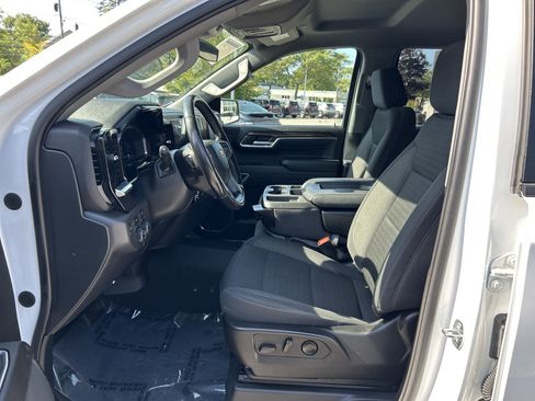 Used 2022 Chevrolet Silverado 1500 LT image 14