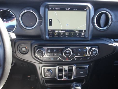 Used 2021 Jeep Wrangler Unlimited Sahara w/ Dual Top Group image 4