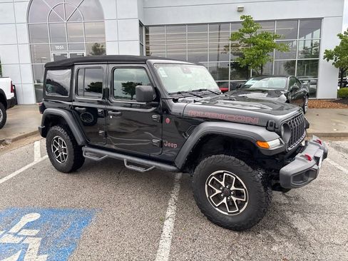 Used 2024 Jeep Wrangler Unlimited Rubicon AWD/4WD image 31