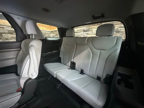 Certified 2024 Hyundai Palisade SEL image 34