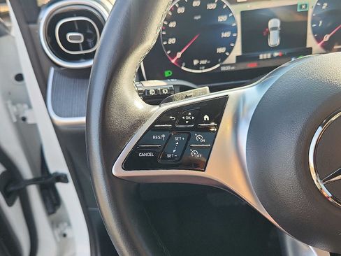 Used 2023 Mercedes-Benz GLC 300 4MATIC image 19