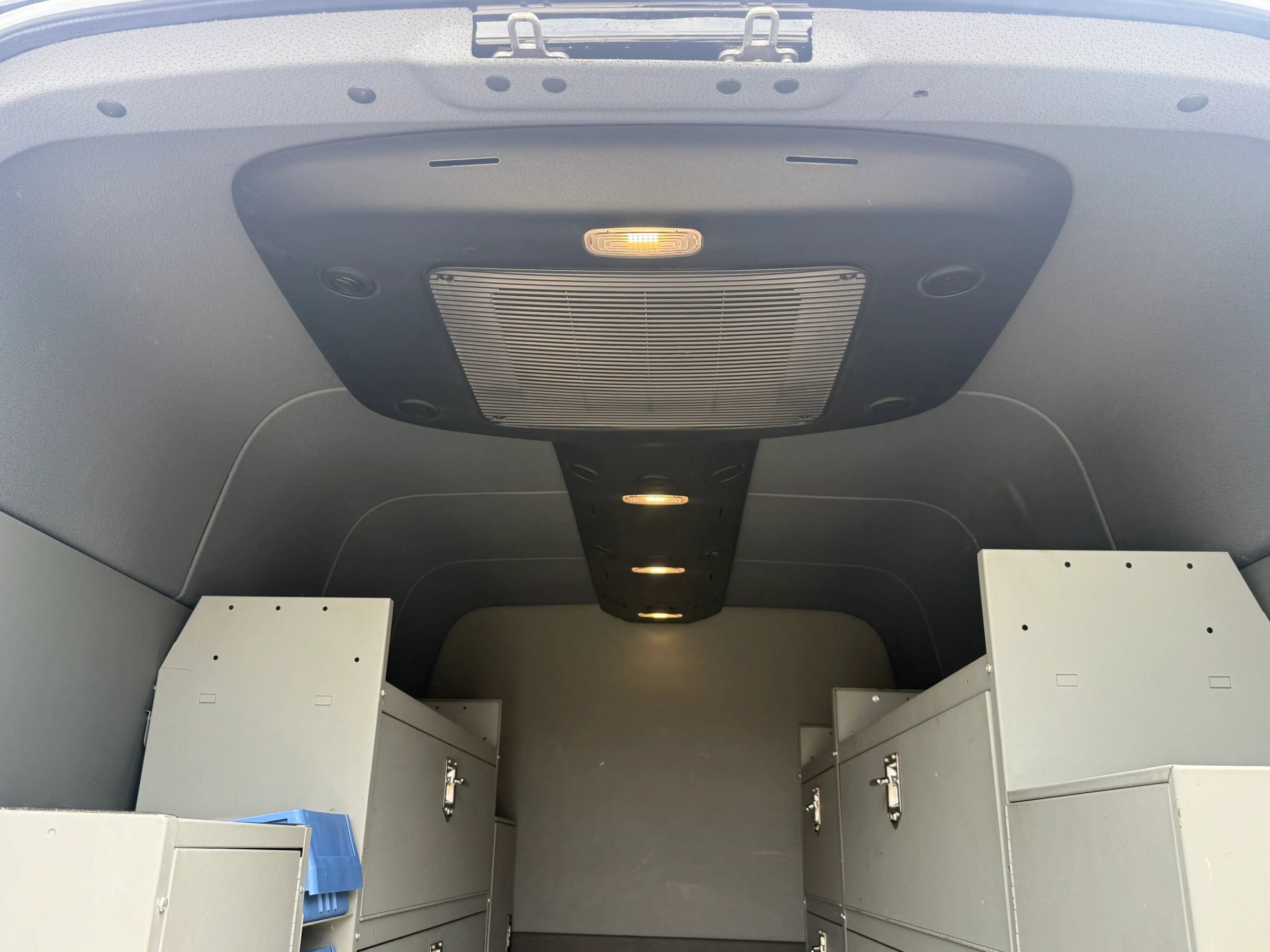 Used 2020 Mercedes-Benz Sprinter 2500 image 12