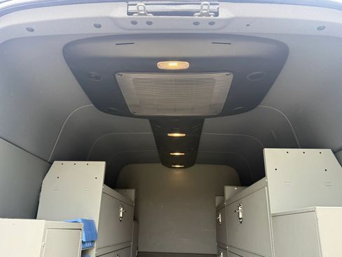 Used 2020 Mercedes-Benz Sprinter 2500 image 12