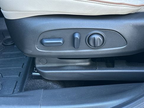 Used 2024 Buick Encore GX Avenir w/ Avenir Technology Package image 28