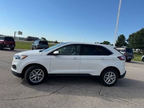 Used 2022 Ford Edge SEL w/ Convenience Package AWD/4WD image 9