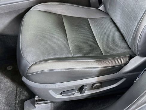 Certified 2021 INFINITI QX50 Essential w/ Convenience Package FWD image 25