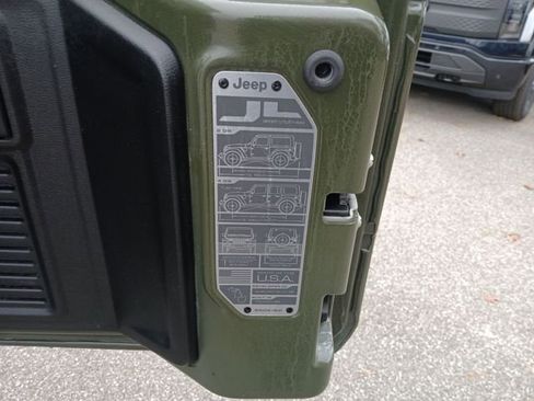 Used 2023 Jeep Wrangler Unlimited Rubicon w/ LED Lighting Group image 49