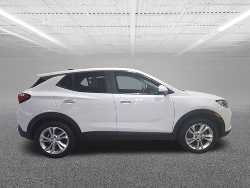 Used 2023 Buick Encore GX Preferred w/ Cold Weather Comfort Package image 5