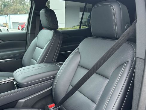 New 2026 Chevrolet Traverse LT image 24