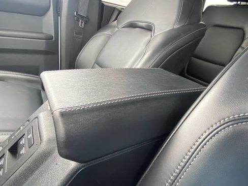 Used 2025 Ford Bronco Outer Banks AWD/4WD image 32