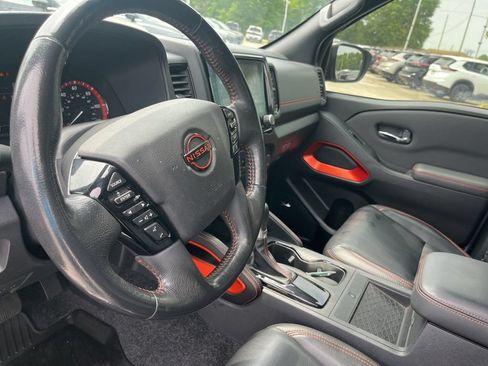 Used 2023 Nissan Frontier PRO-4X w/ Pro-4X Premium Package AWD/4WD image 12