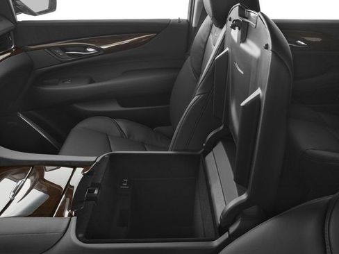 Used 2017 Cadillac Escalade Luxury image 22