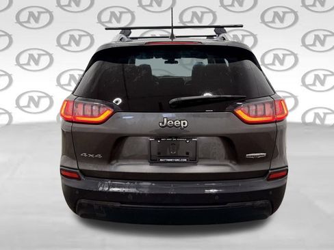 Used 2019 Jeep Cherokee Latitude Plus w/ Cold Weather Group AWD/4WD image 9