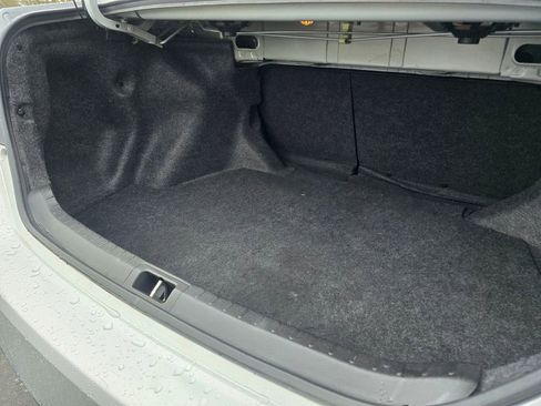 Used 2014 Toyota Corolla S image 19