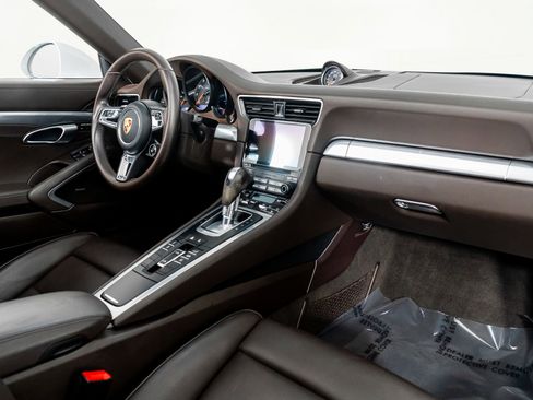 Used 2019 Porsche 911 Targa 4 GTS image 46