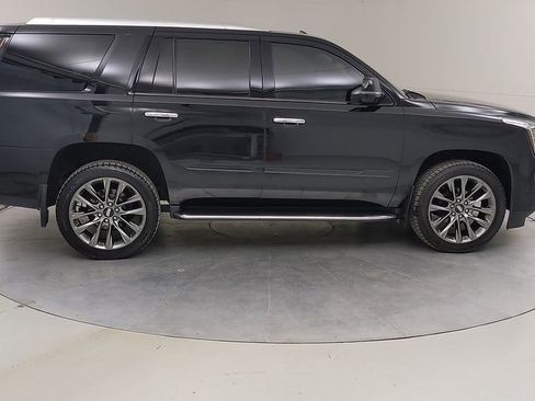 Used 2019 Cadillac Escalade Premium Luxury w/ Escalade Sport Edition AWD/4WD image 14