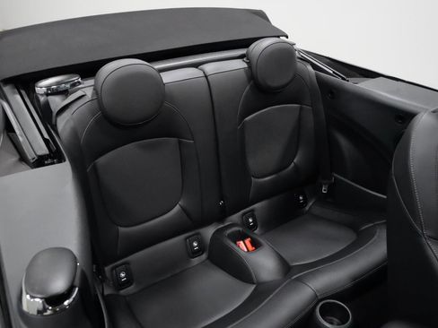 Certified 2023 MINI Cooper S FWD image 8