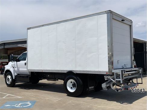 Used 2023 Ford F650 2WD Regular Cab Super Duty image 6