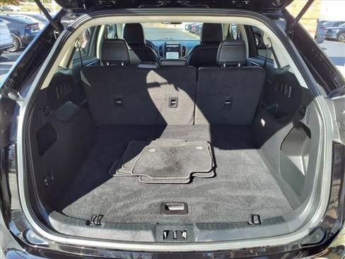 Used 2024 Ford Edge SEL image 17