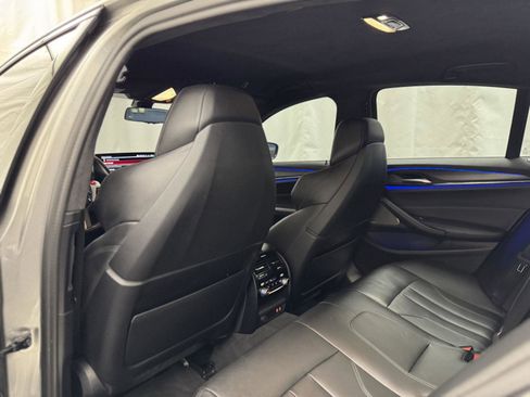 Used 2021 BMW M5 image 31