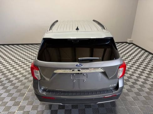Used 2023 Ford Explorer XLT w/ Equipment Group 202A image 11