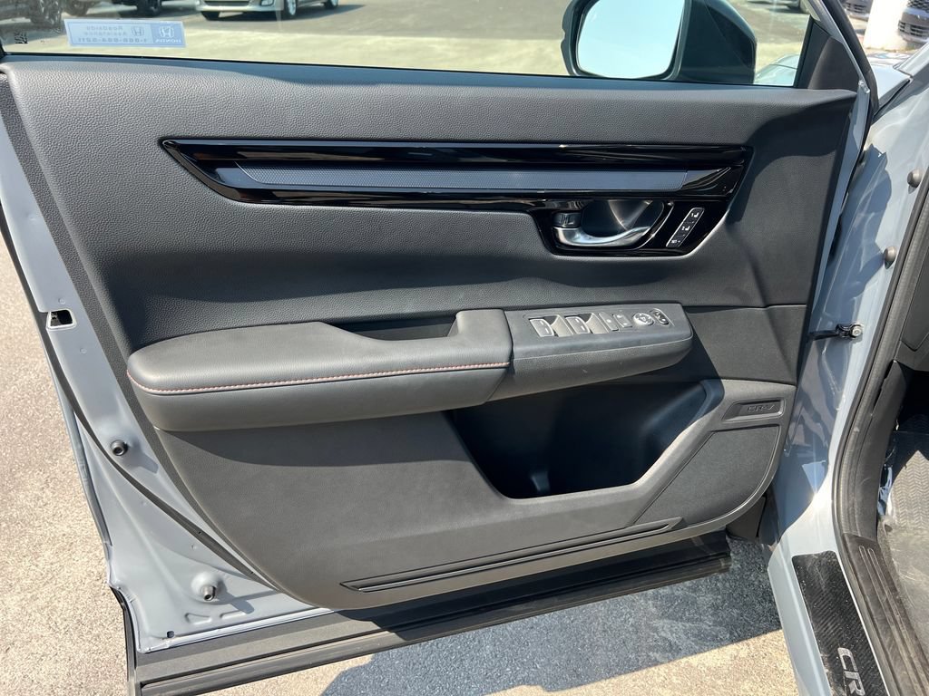 Used 2025 Honda CR-V Sport Touring image 7