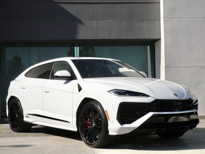 Used 2025 Lamborghini Urus SE